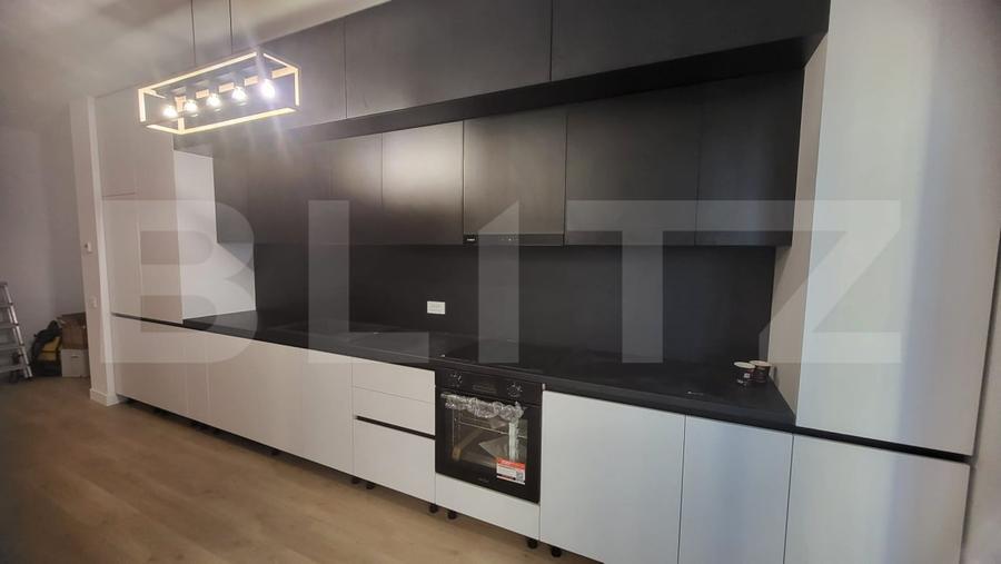 Apartament cu 2 camere semidecomandat, mobilat în Central