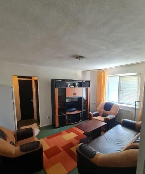 Apartament cu 3 camere decomandat în Berceni — fotografia 1