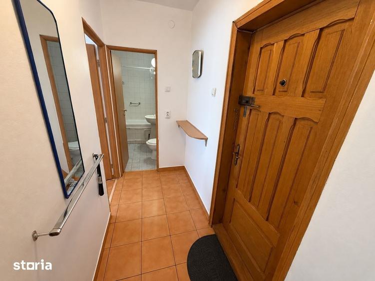 Garsonieră decomandată în Craiovei