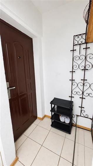 Apartament cu 2 camere semidecomandat, mobilat în Griviței