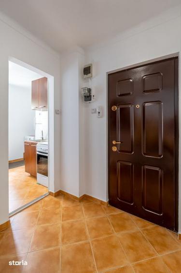 Apartament cu 2 camere semidecomandat, mobilat în Gruia