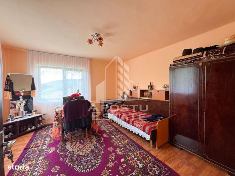 Casă cu 4 camere în Bădăi