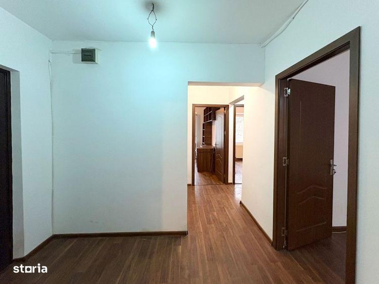 Apartament cu 3 camere decomandat în Vitan