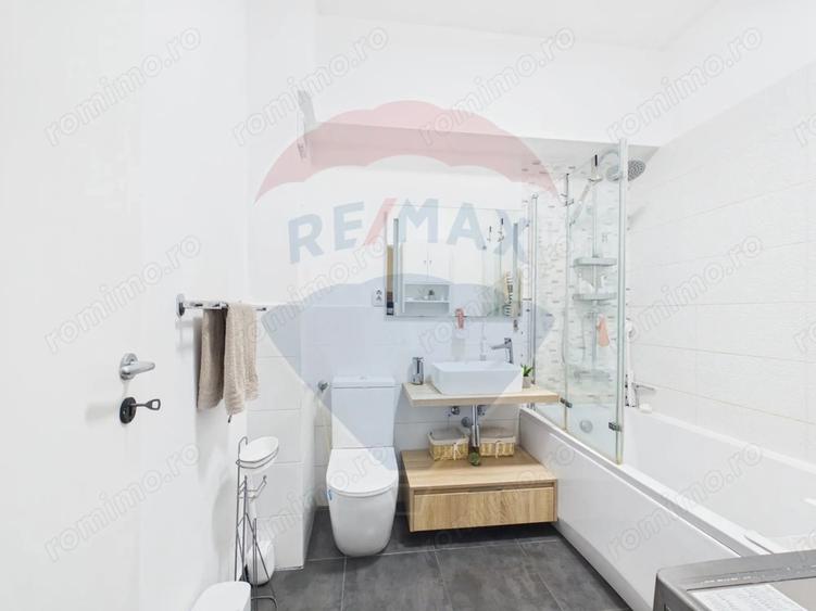 Apartament cu 3 camere decomandat, mobilat în Mihai Bravu