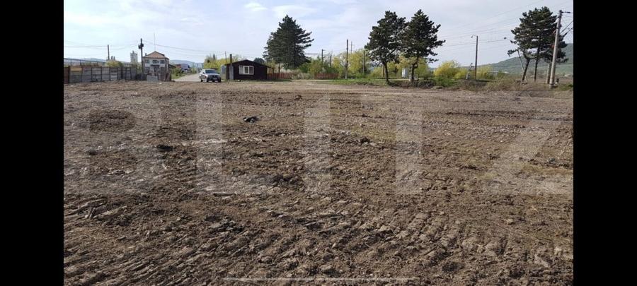 Teren Construcții intravilan de 6500 mp, în Exterior Sud