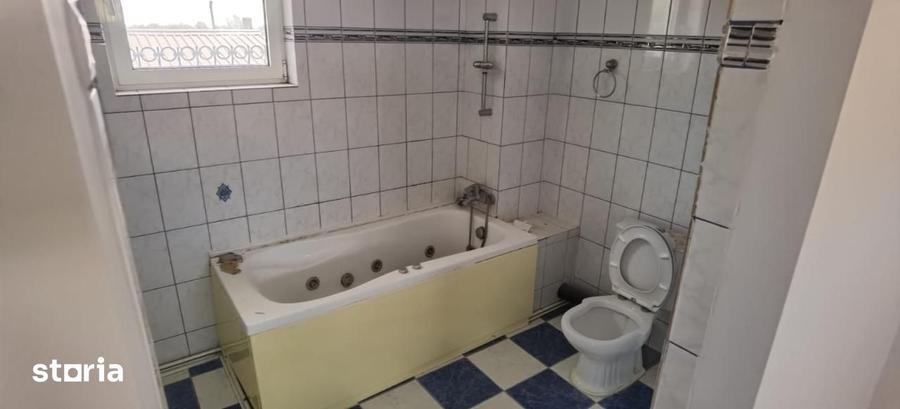 Casă cu 4 camere cu Teren 1438 Mp în Chiscani