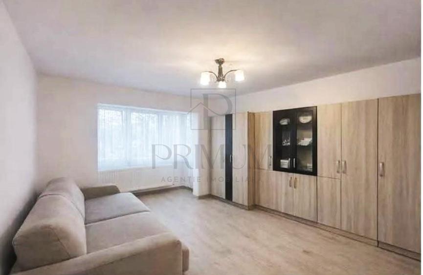 Apartament cu 3 camere decomandat în Șagului