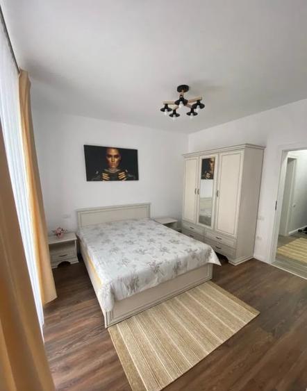 Apartament cu 2 camere decomandat, mobilat în Tomis Nord