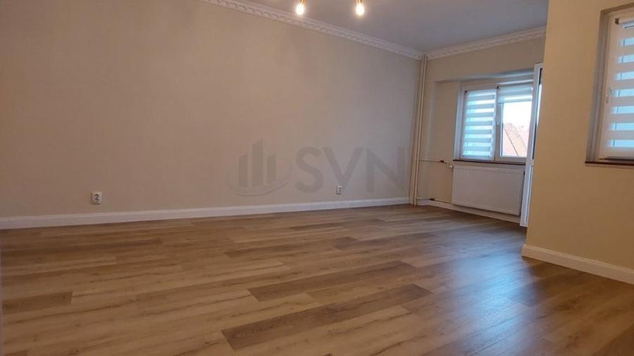 Apartament cu 2 camere decomandat în Calea Victoriei