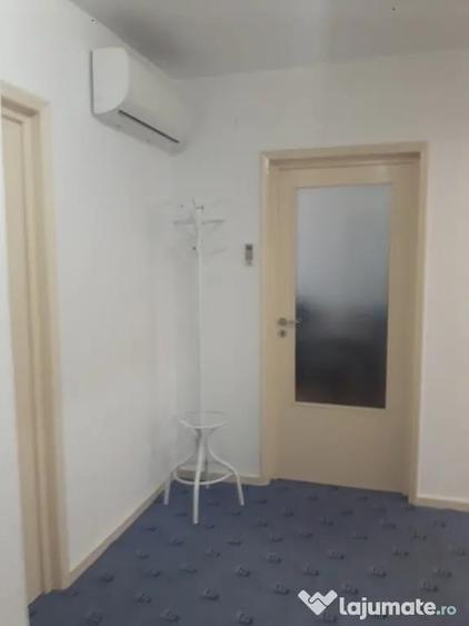 Apartament cu 3 camere în Unirii
