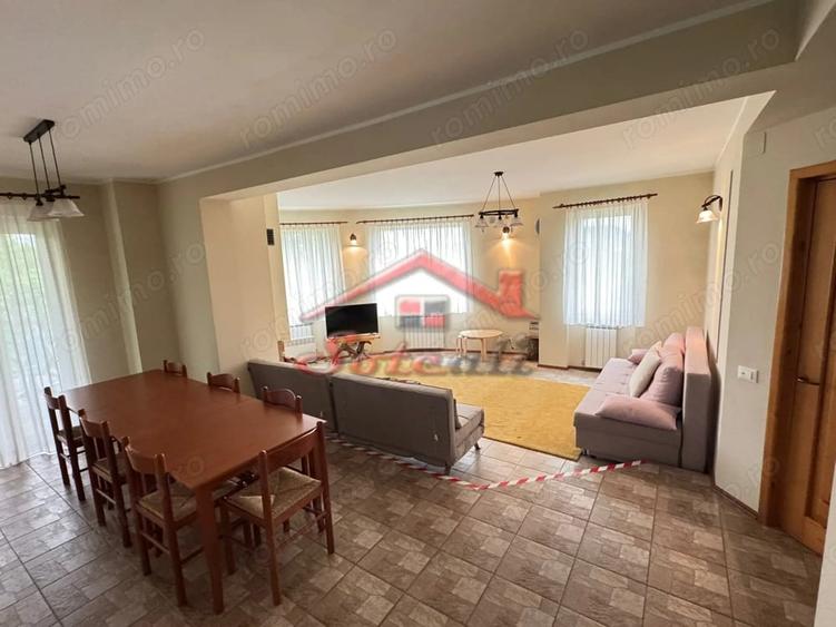 Casă cu Teren 2404 Mp în Cornu