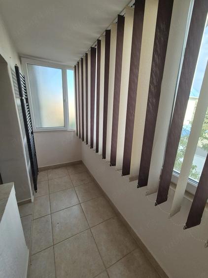 Apartament cu 3 camere decomandat în Rogerius