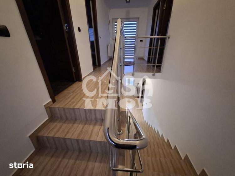 Casă cu 4 camere cu Teren 452 Mp în Aninoasa