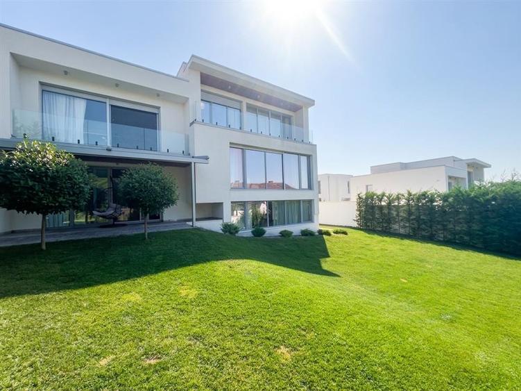 Casă cu 4 camere cu Teren 474 Mp în Dealuri Oradea