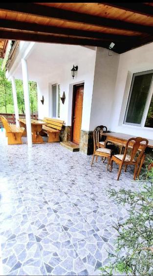 Casă cu 4 camere cu Teren 1000 Mp în Lunca Mare
