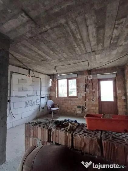 Casă cu 1 camere cu Teren 1800 Mp în Câmpia Turzii