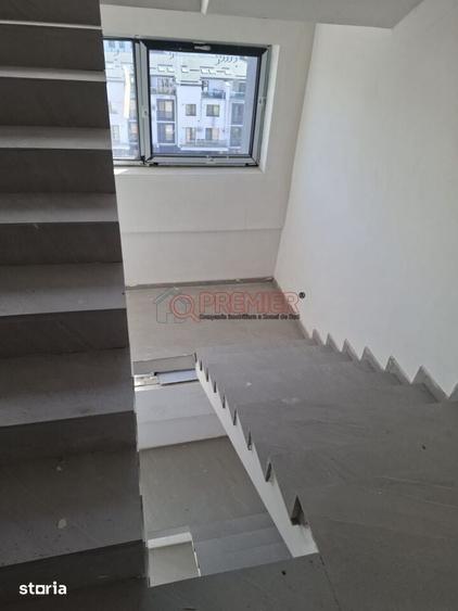 Apartament cu 3 camere în Berceni