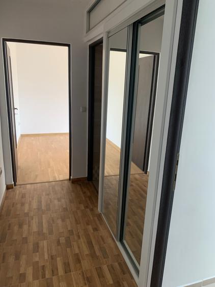 Apartament cu 2 camere semidecomandat în Piața Centrală