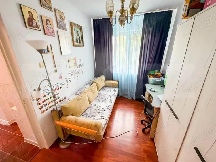 Apartament cu 3 camere decomandat în Central