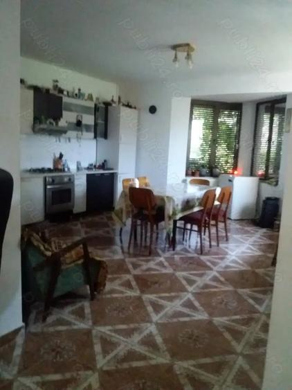 Casă cu 5 camere cu Teren 1000 Mp în Militari