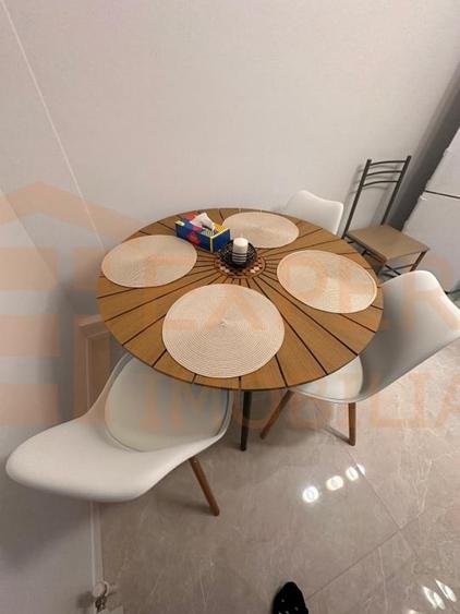 Apartament cu 2 camere decomandat, mobilat în Capitol