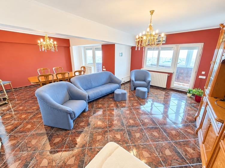 Apartament cu 4 camere decomandat în Unirii