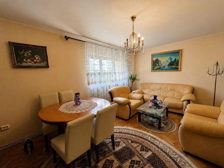 Apartament cu 4 camere decomandat în Mărăști