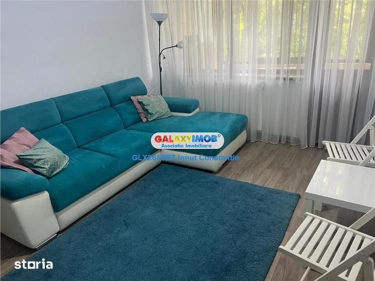 Apartament cu 3 camere semidecomandat în Central