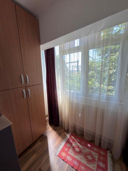 Apartament cu 4 camere decomandat, mobilat în Inel I