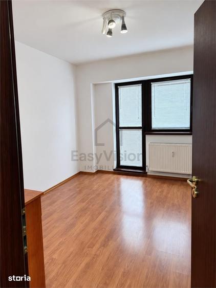 Apartament cu 4 camere în Pantelimon