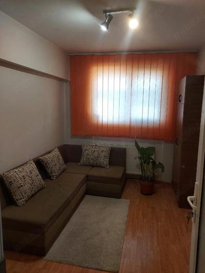 Apartament cu 2 camere decomandat în Exterior Vest