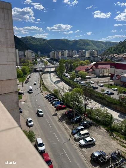 Apartament renovat complet, 69 mp, etaj 8 Zona Semiluna, Darmanest - 9