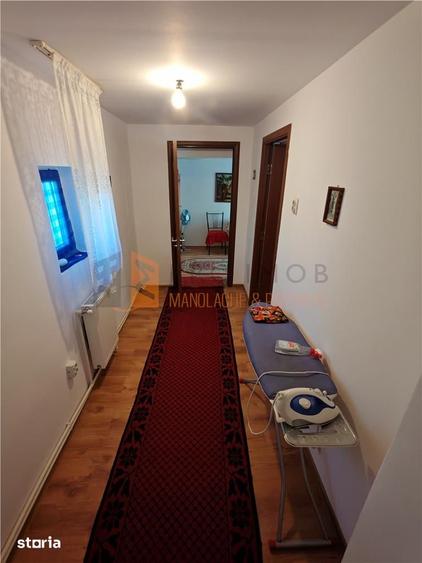 Casă cu 3 camere decomandat cu Teren 568 Mp în Movila Banului