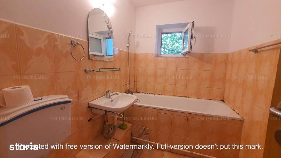 Apartament 2 camere decomandate nemobilat zona Nicolina-Piata Sudului - 2