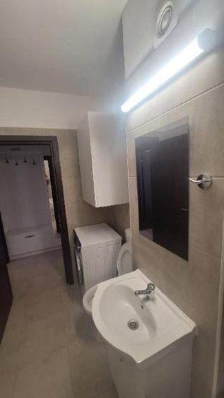 Apartament cu 2 camere semidecomandat în Sânpetru