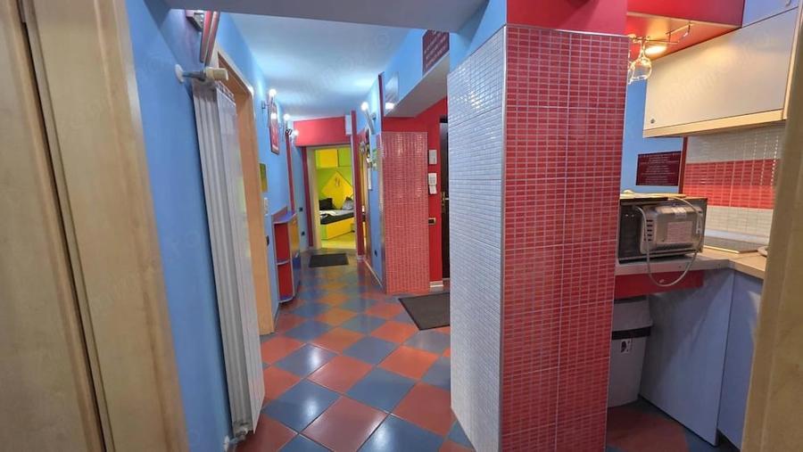 Apartament cu 4 camere decomandat în Complex Studențesc