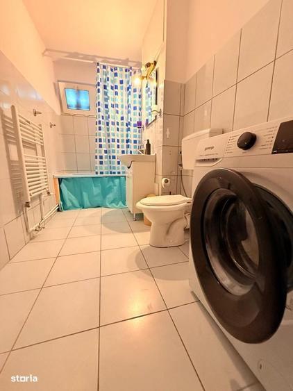 Apartament cu 3 camere decomandat în Podu Roș