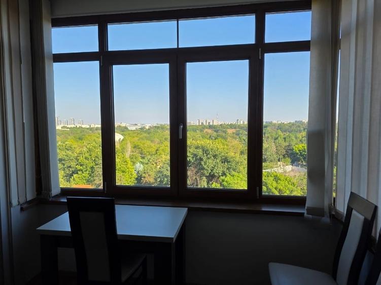 Apartament cu 2 camere decomandat în Tineretului