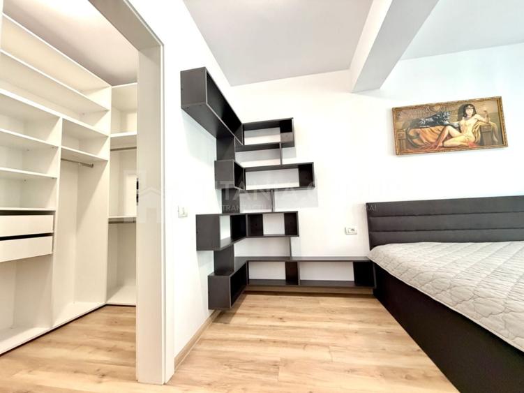 Apartament cu 2 camere semidecomandat, mobilat în Tractorul