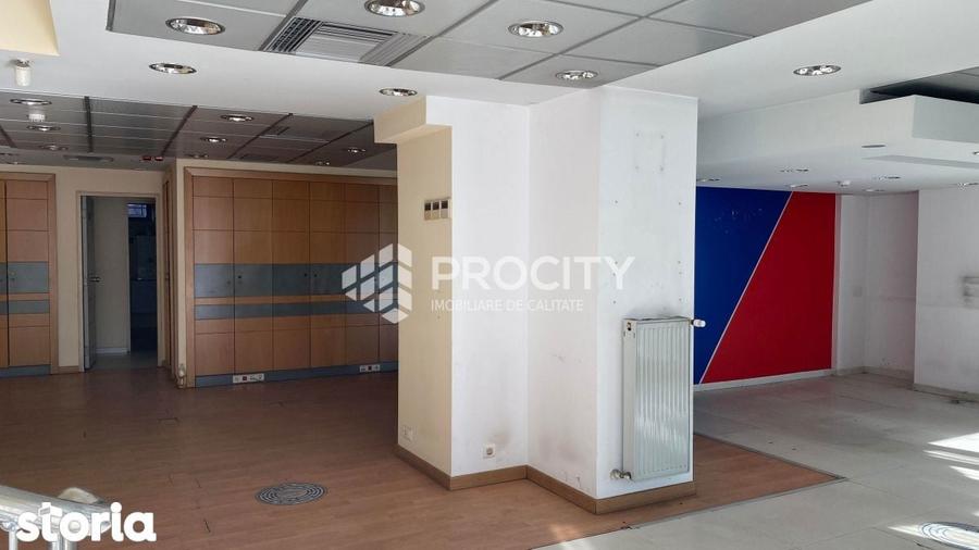 Spațiu comercial, de 521 mp, în Independenței