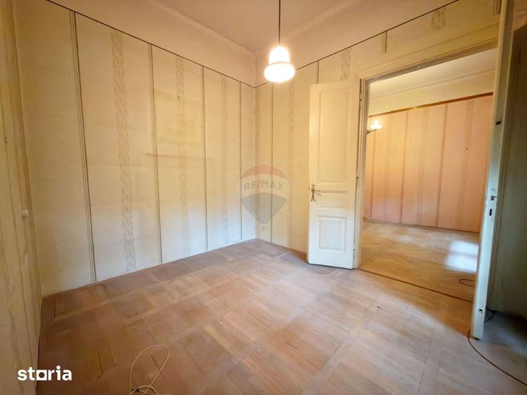 Apartament cu 3 camere în Central