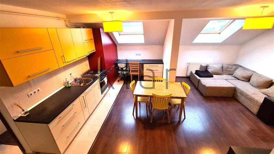 Apartament cu 3 camere circular, mobilat în Zorilor