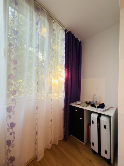 Apartament cu 2 camere nedecomandat, mobilat în P-ța Doina