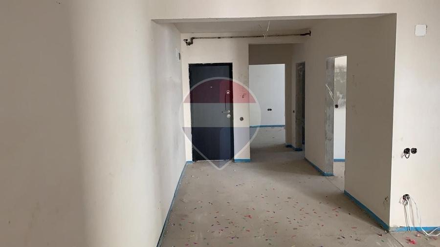 Apartament cu 2 camere de vânzare cu gradina proprie si parcare - 4