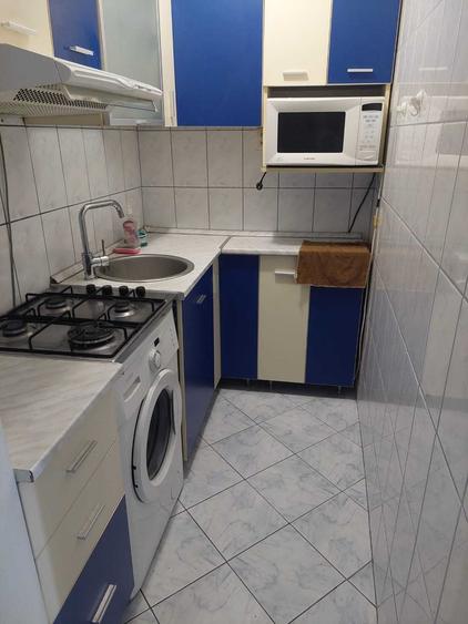Garsonieră decomandată în Costin Georgian