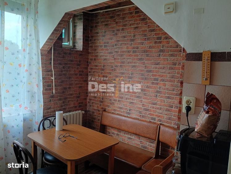 Apartament cu 2 camere decomandat în Titulescu