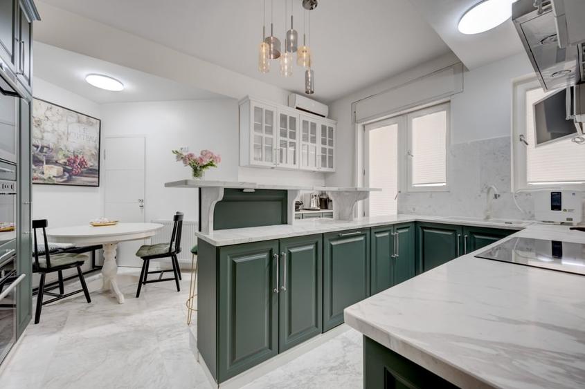 CAROL - EPISCOP CHESARIE, APARTAMENT 250 MP TOTAL, CURTE 250 MP! - 8
