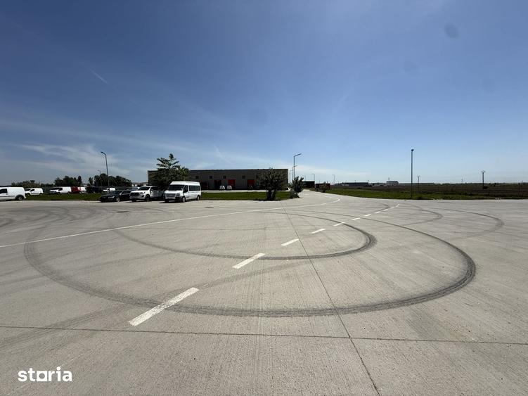 Spațiu comercial, de 5,000 mp, în Nord