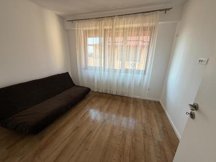 Apartament cu 2 camere decomandat în Drumul Taberei