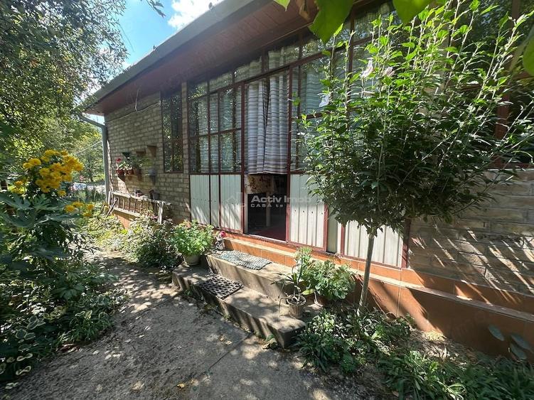 Casă cu 2 camere cu Teren 536 Mp în Central